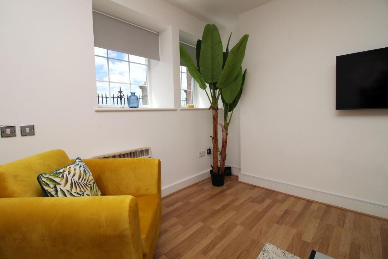 St Thomas Loft Views By Ssw - 2Br, Parking, Sleeps 4, Easy Access To City Centre, Marina, Beach And M4 Swansea Eksteriør bilde