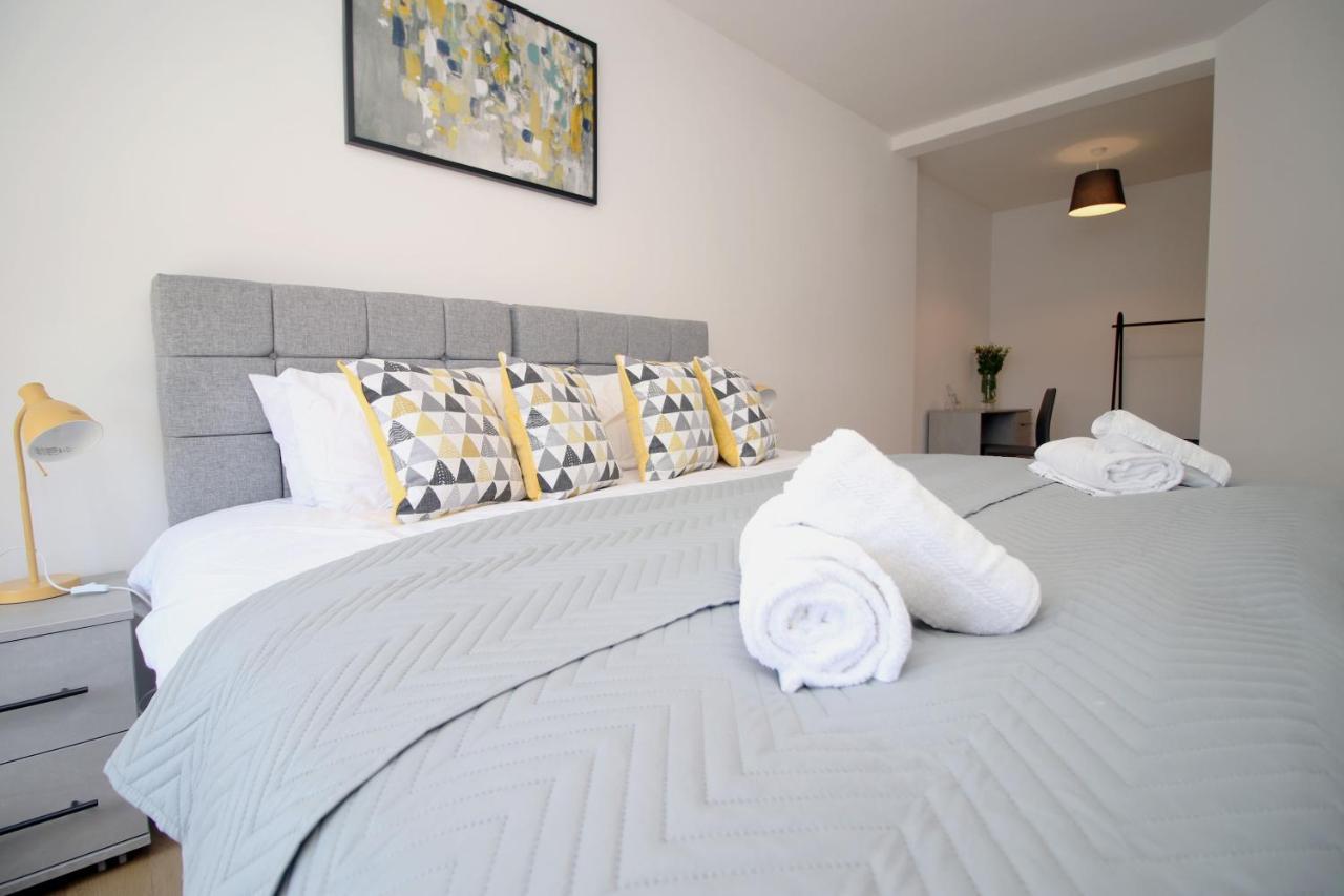 St Thomas Loft Views By Ssw - 2Br, Parking, Sleeps 4, Easy Access To City Centre, Marina, Beach And M4 Swansea Eksteriør bilde