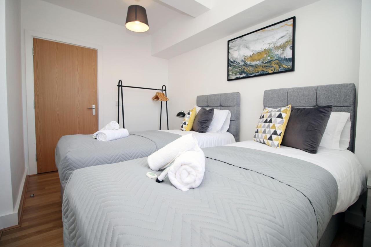 St Thomas Loft Views By Ssw - 2Br, Parking, Sleeps 4, Easy Access To City Centre, Marina, Beach And M4 Swansea Eksteriør bilde