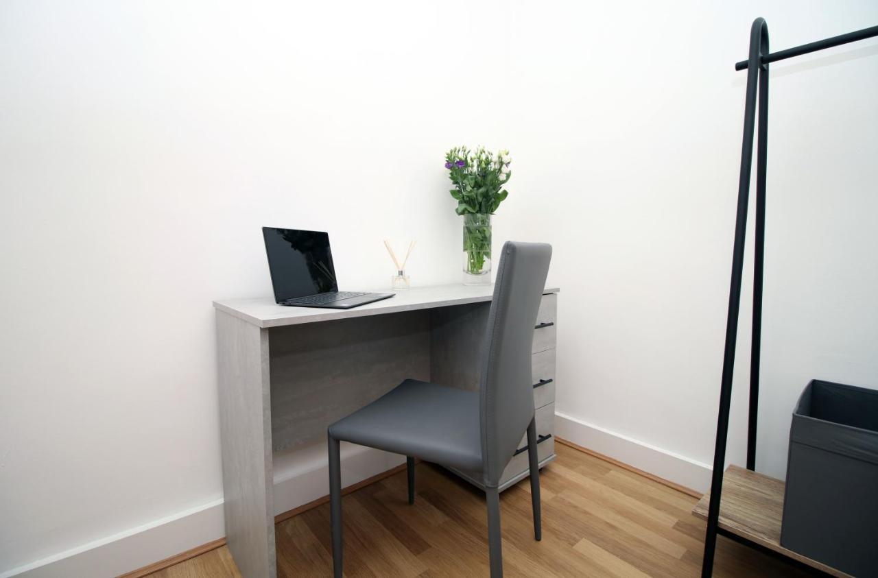 St Thomas Loft Views By Ssw - 2Br, Parking, Sleeps 4, Easy Access To City Centre, Marina, Beach And M4 Swansea Eksteriør bilde